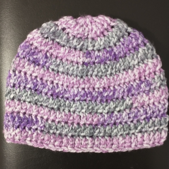 SOLD - HOST PICK - Chunky Ombré Purple Beanie - Picture 3 of 6